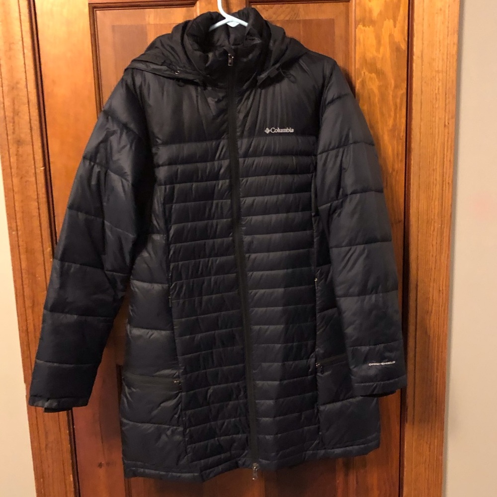 Columbia Puffer Coat, size Large